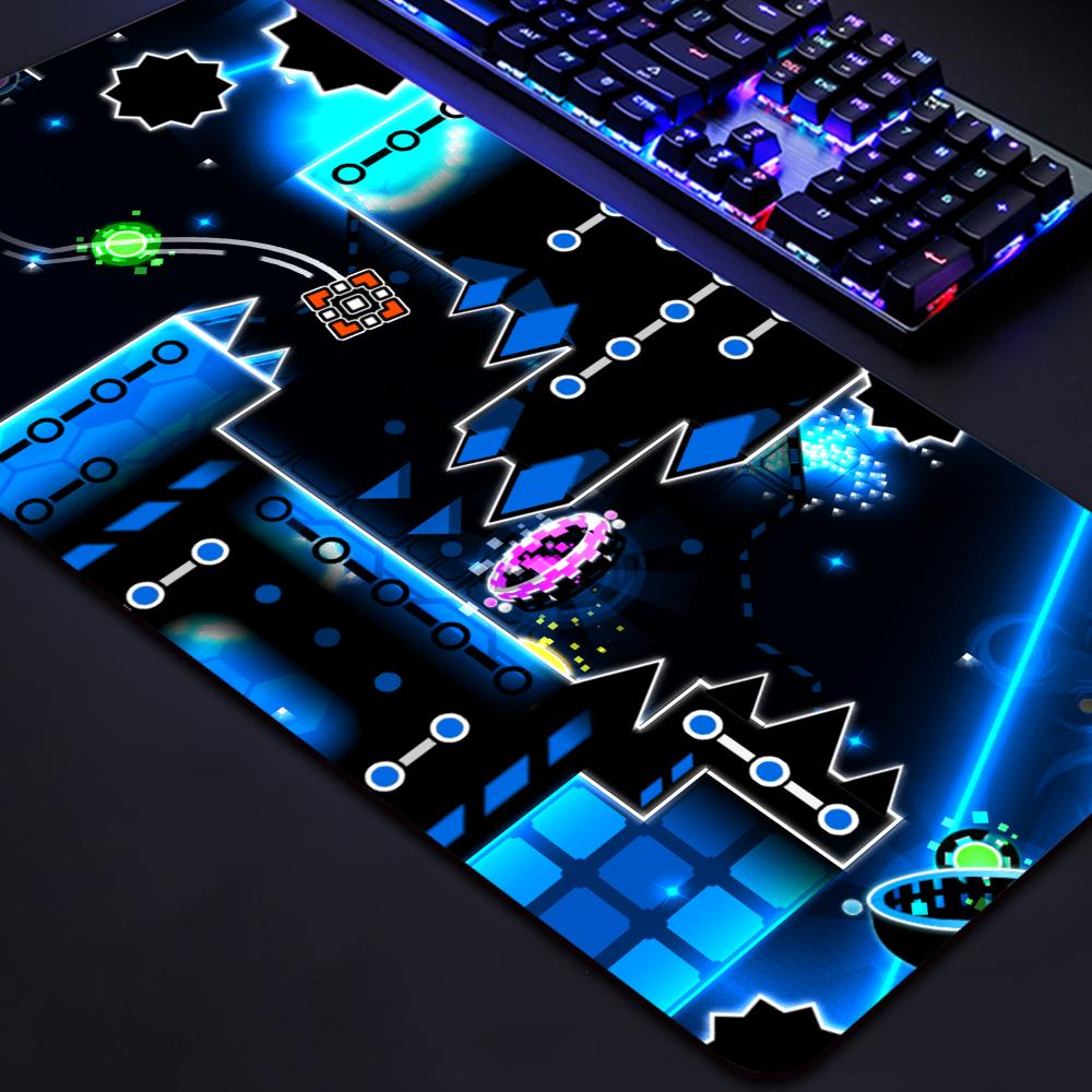 Kubb Game Yard - Mouse Pad geometri Dash oyun sümen